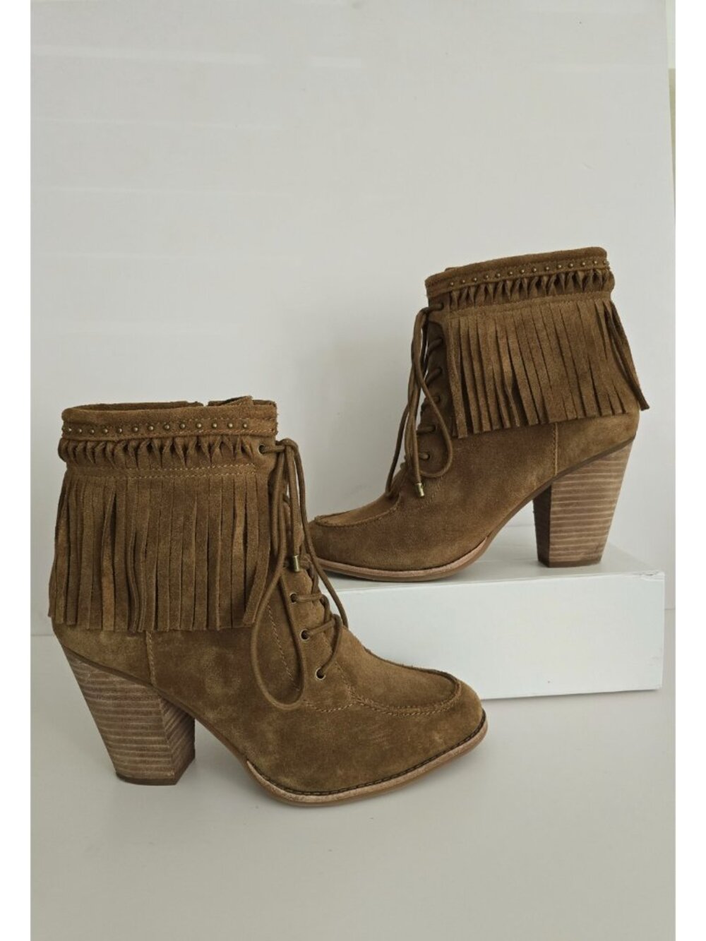Gianni Bini Fringe Brown Suede Moccasin Lace Up Ankle Heel Boots 9.5 Western